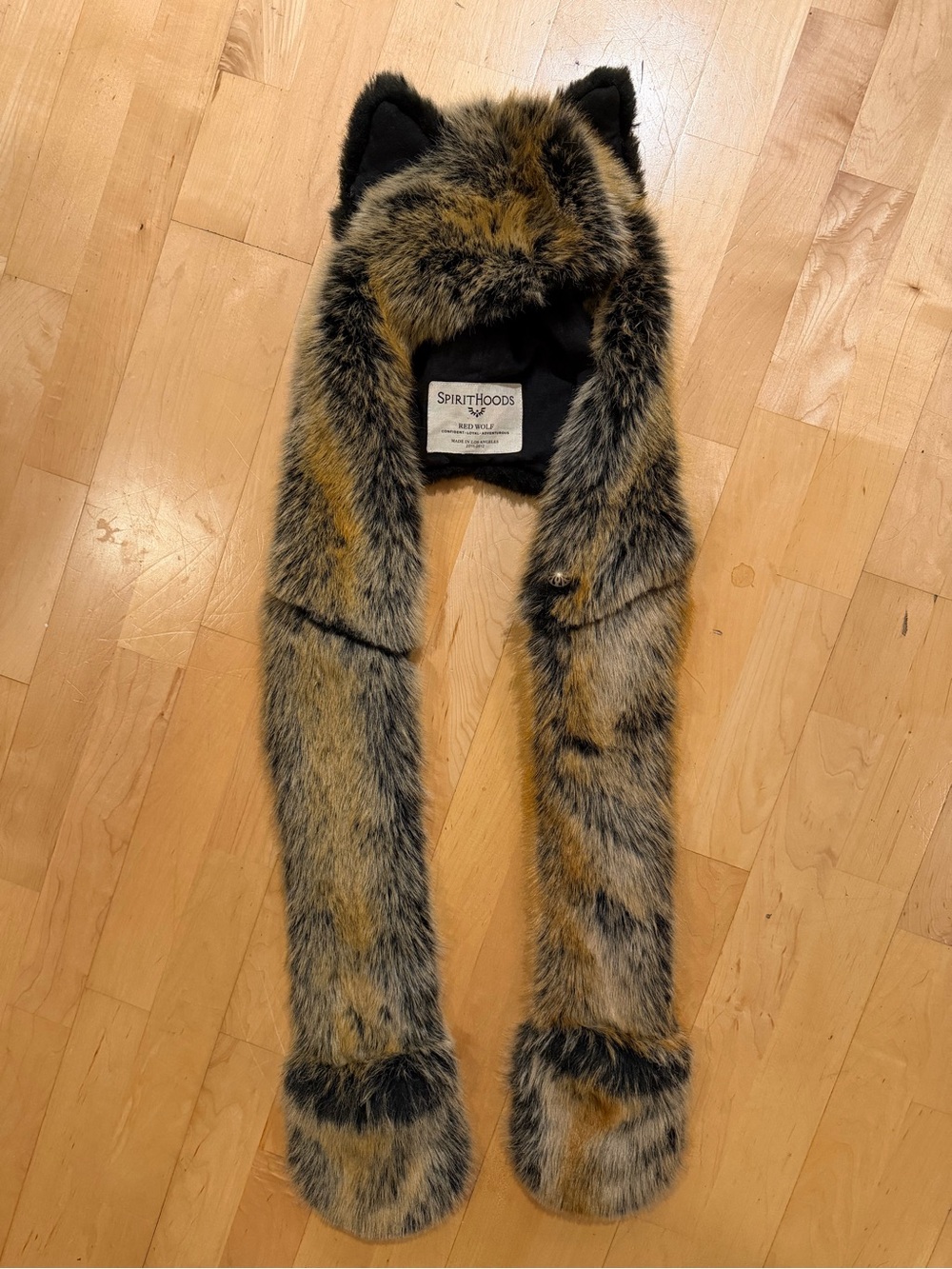 NWOT SpiritHoods Vintage Red Wolf